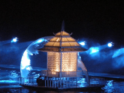 China_A River Runs 104