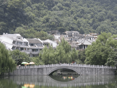 China_A River Runs 59