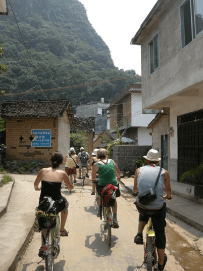 China_A River Runs 85