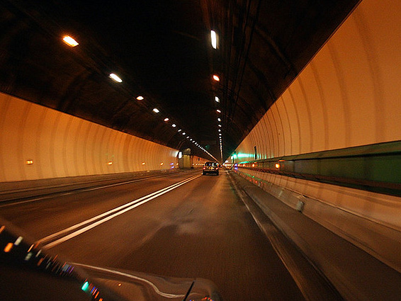tunnel 2